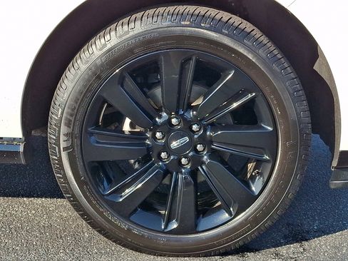 Used 2022 Lincoln Navigator Reserve w/ Monochromatic Package AWD/4WD image 8