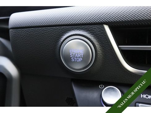 Used 2025 Hyundai Sonata Limited FWD image 28