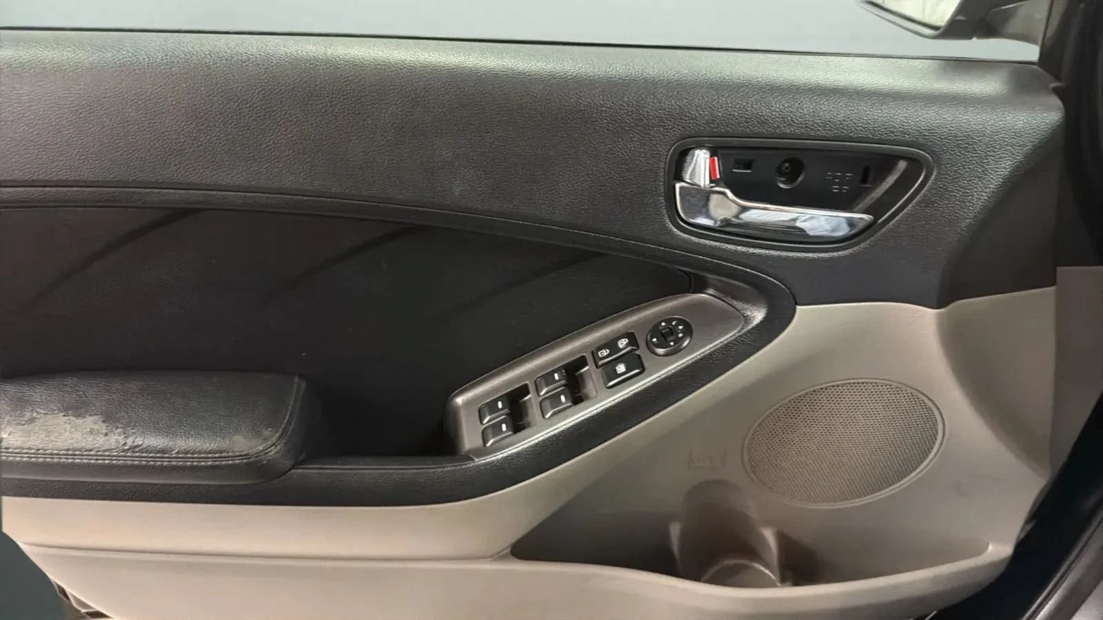 Used 2015 Kia Forte LX w/ Popular Package FWD image 16