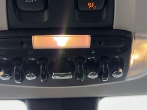 Used 2019 MINI Cooper S image 15