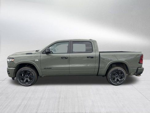 New 2026 RAM 1500 4x4 Crew Cab image 8