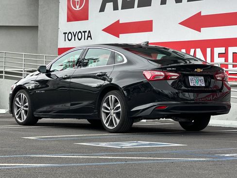 Used 2024 Chevrolet Malibu LT FWD image 3