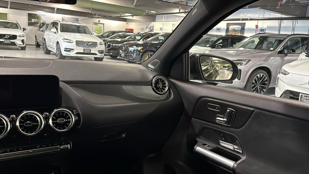 Used 2023 Mercedes-Benz GLA 250 4MATIC image 24