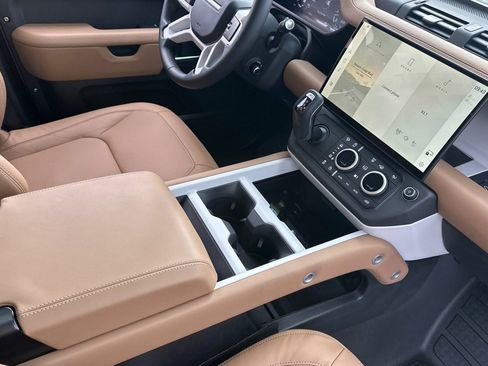 New 2026 Land Rover Defender 110 S image 26