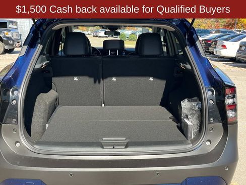 New 2026 Nissan Kicks SR image 8