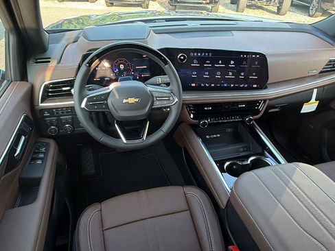 New 2026 Chevrolet Suburban High Country AWD/4WD image 20