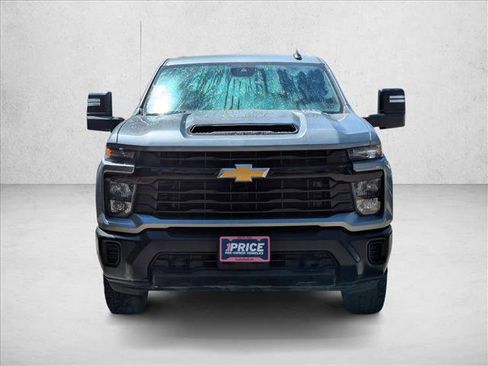 Used 2024 Chevrolet Silverado 2500 W/T w/ WT Convenience Package AWD/4WD image 2