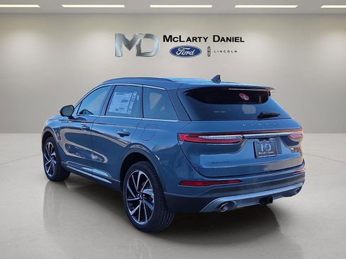 New 2026 Lincoln Corsair Reserve w/ Towing Package image 4