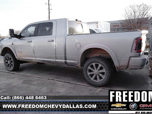 Used 2022 RAM 2500 Laramie w/ Night Edition image 5