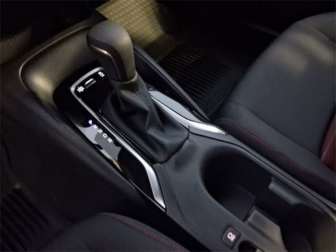 Used 2026 Toyota Corolla SE image 16