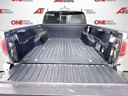 Certified 2020 Toyota Tacoma TRD Off-Road w/ Technology Package image 23