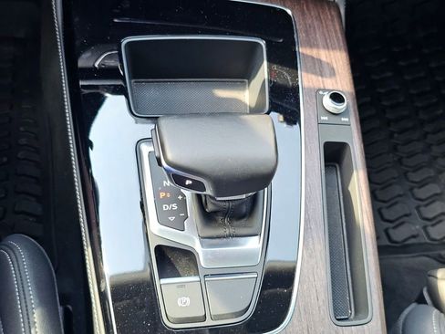 Certified 2022 Audi Q5 2.0T Prestige AWD/4WD image 7