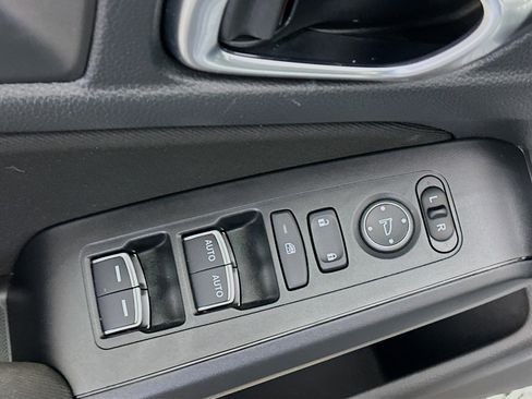 Used 2025 Honda Civic Sport image 15