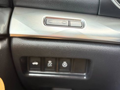 Used 2016 Nissan Maxima SR image 14