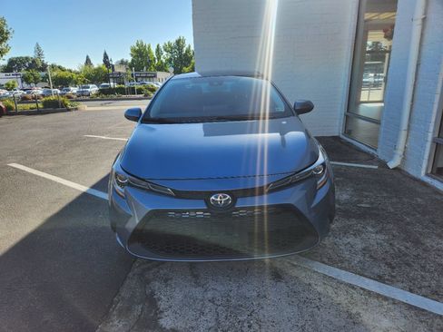 Used 2022 Toyota Corolla LE FWD image 22