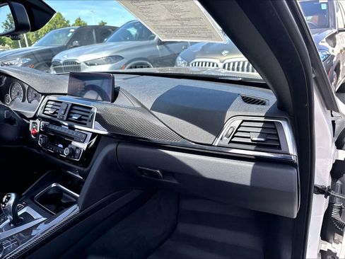 Used 2019 BMW M4 Convertible w/ Competition Package RWD image 28