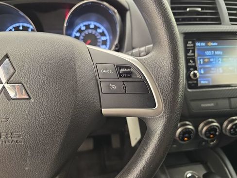 Used 2025 Mitsubishi Outlander Sport AWD image 27