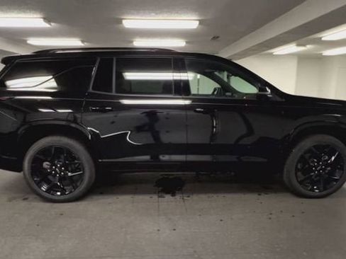 New 2026 Chevrolet Traverse RS w/ LPO, Floor Liner Package image 9