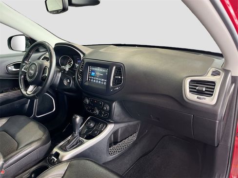 Used 2021 Jeep Compass Latitude w/ Convenience Group image 27