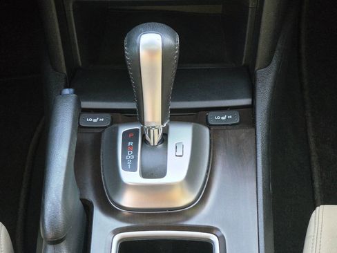 Used 2014 Honda Crosstour EX-L image 19