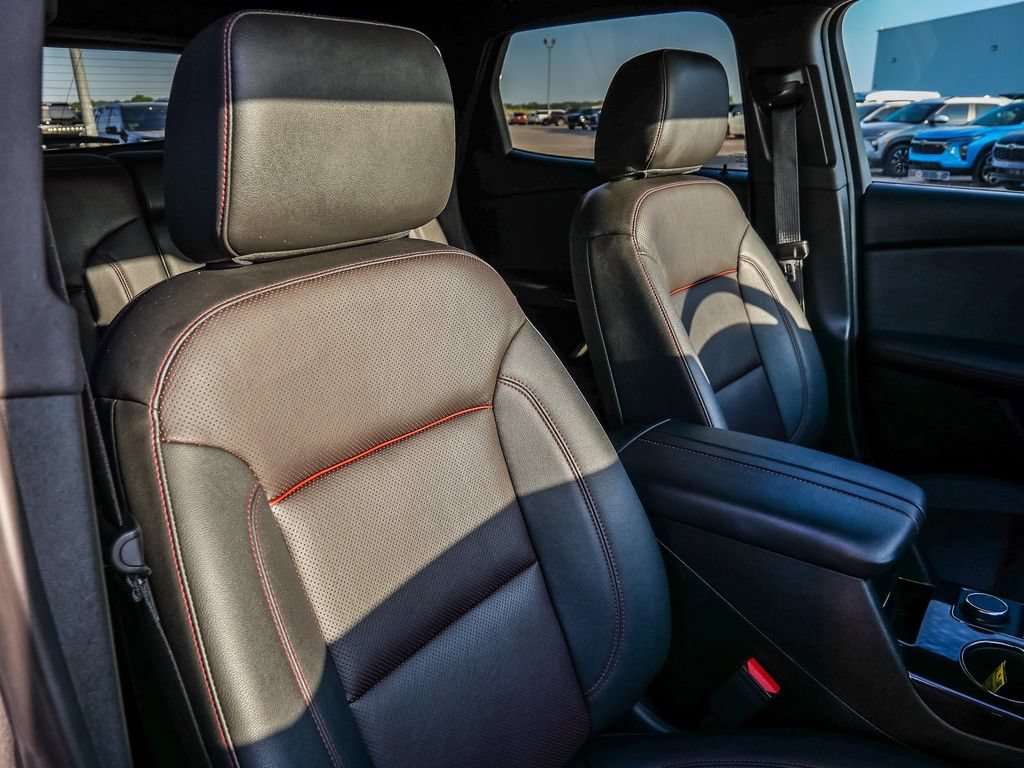 Used 2025 Chevrolet Blazer RS FWD image 21