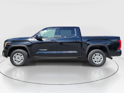 Used 2024 Toyota Tundra SR5 AWD/4WD image 4