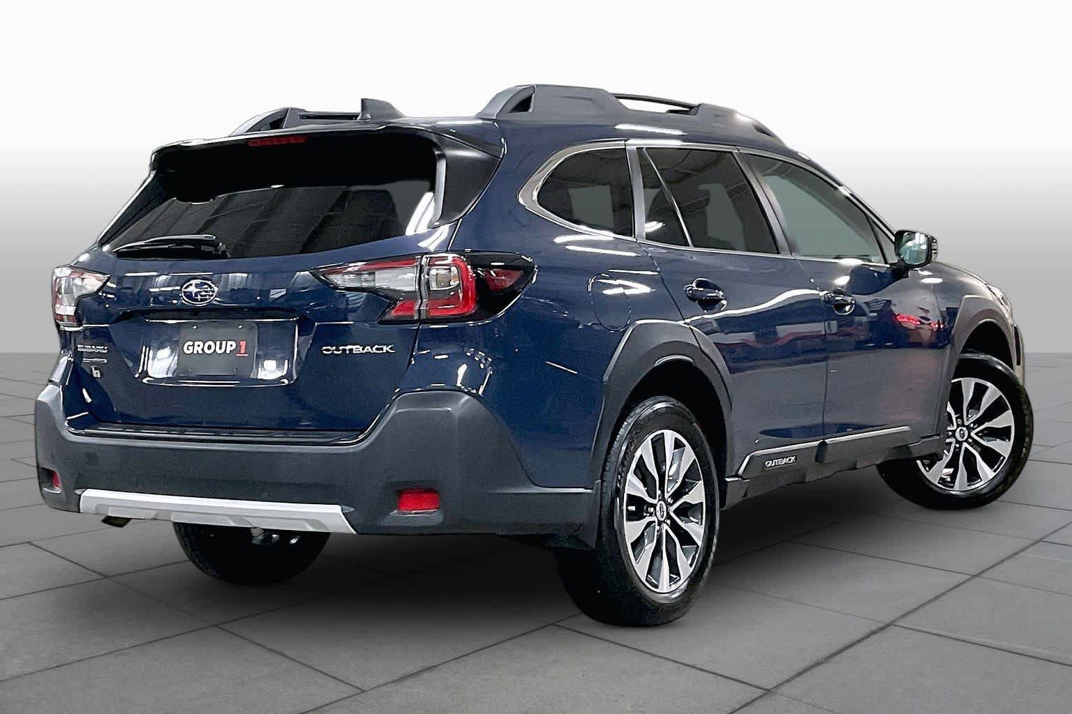 Used 2023 Subaru Outback Limited AWD/4WD image 13