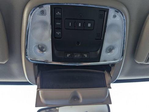 Used 2021 Jeep Grand Cherokee Limited AWD/4WD image 22