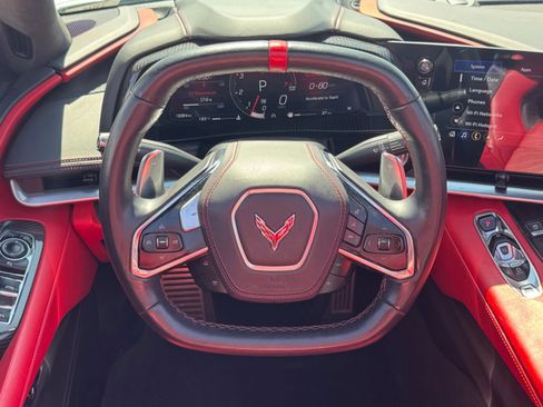 Used 2022 Chevrolet Corvette Stingray Premium Conv w/ Z51 Performance Package RWD image 13