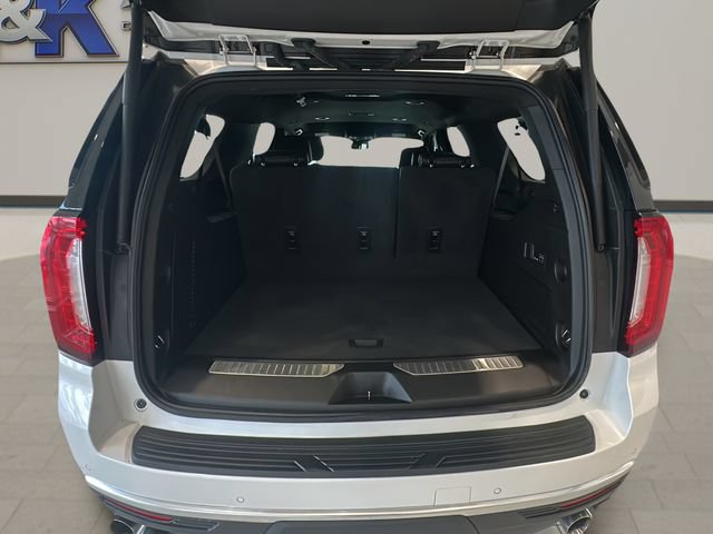 Used 2023 GMC Yukon XL Denali AWD/4WD image 19