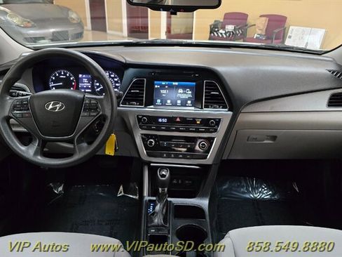Used 2016 Hyundai Sonata SE image 18