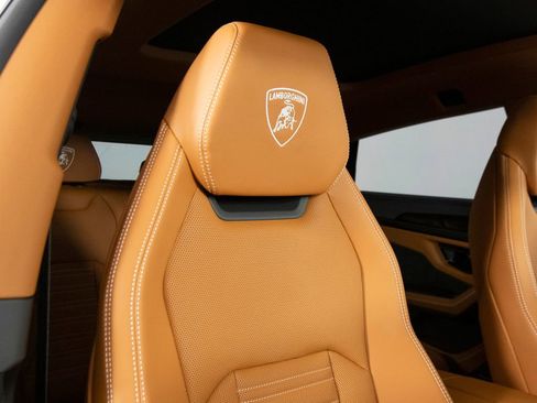 Used 2025 Lamborghini Urus S AWD/4WD image 37