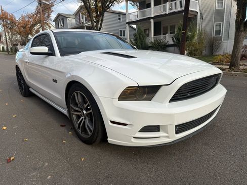 Used 2014 Ford Mustang GT Premium w/ Comfort Package image 13