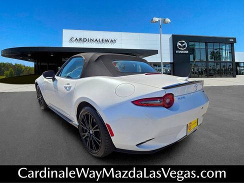 New 2026 MAZDA MX-5 Miata Club w/ Appearance Package RWD image 4