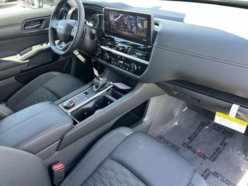 New 2026 Nissan Pathfinder SV AWD/4WD image 14