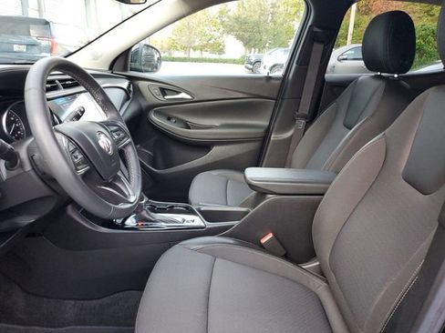 Used 2023 Buick Encore GX Select w/ Sport Touring Package image 18