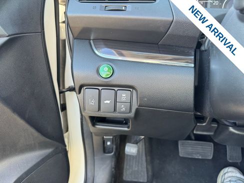 Used 2016 Honda CR-V Touring image 19