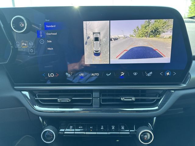Certified 2024 Chevrolet Equinox EV RS FWD image 22