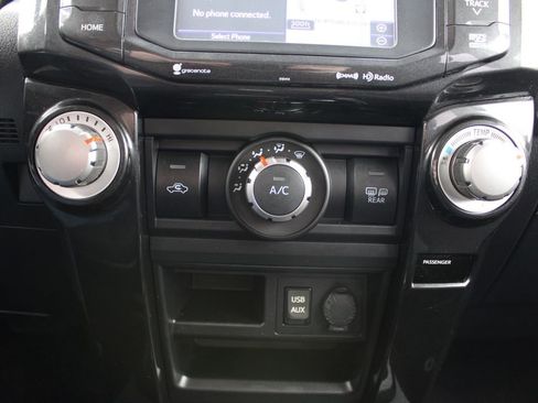 Used 2019 Toyota 4Runner TRD Off-Road image 21