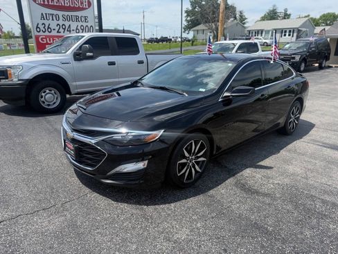 Used 2023 Chevrolet Malibu RS FWD image 2
