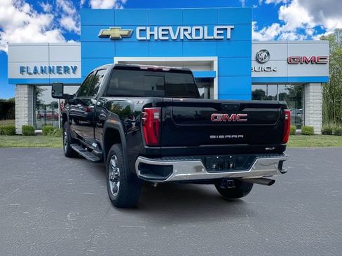 Certified 2025 GMC Sierra 2500 SLT w/ SLT Premium Package AWD/4WD image 4