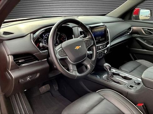 Used 2022 Chevrolet Traverse Premier AWD/4WD image 16
