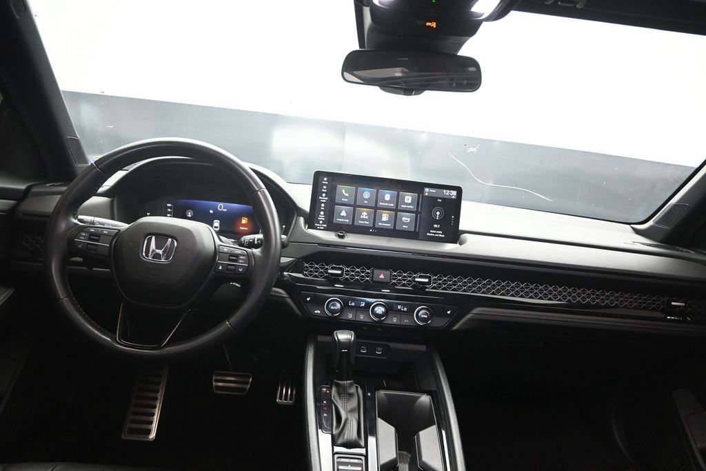 Used 2025 Honda Accord Sport image 19