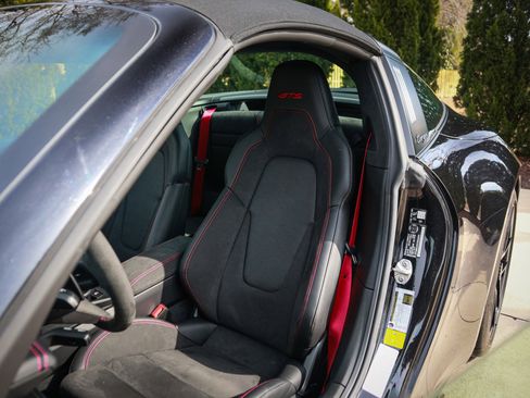 Used 2026 Porsche 911 Targa 4 GTS image 16