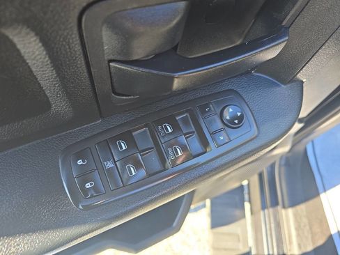 Used 2017 RAM 1500 ST w/ SXT Appearance Group image 12