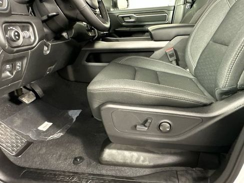 New 2026 RAM 1500 4x4 Crew Cab image 19