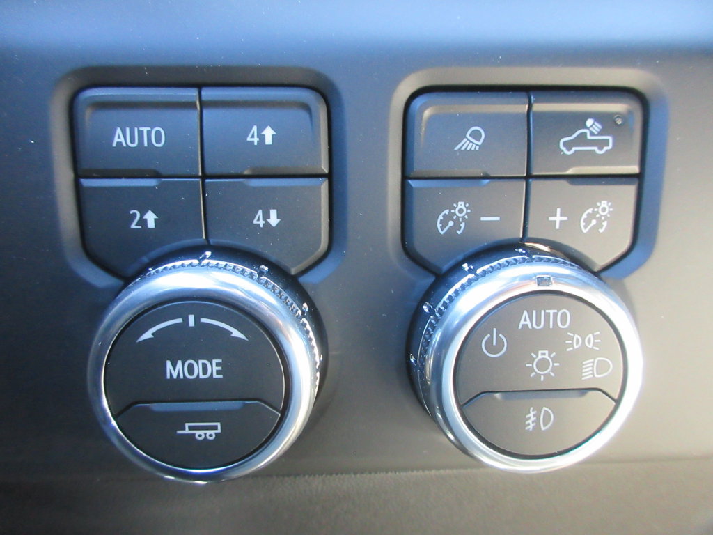 New 2026 GMC Sierra 1500 AT4 w/ AT4 Premium Package AWD/4WD image 17