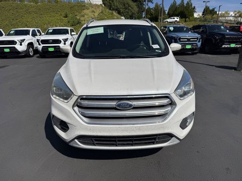 Used 2017 Ford Escape Titanium AWD/4WD image 8