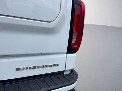 Used 2024 GMC Sierra 1500 Denali w/ Denali Reserve Package AWD/4WD image 36