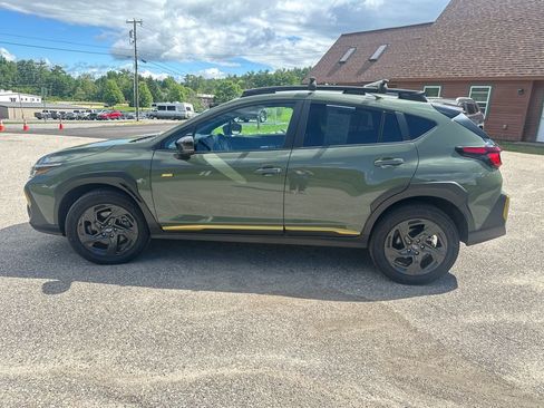 Used 2024 Subaru Crosstrek 2.5i Sport AWD/4WD image 2